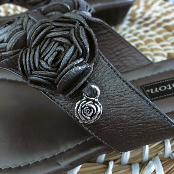 Brighton Laurel Sandals Sz 8 Floral Thong Sandals Pewter Leather - Picture 4 of 6